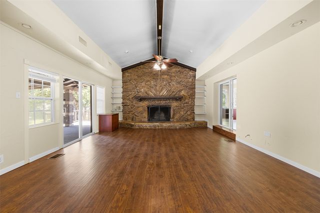 3315 Curry Road, Arlington, TX 76001