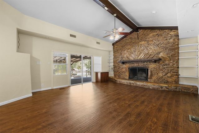 3315 Curry Road, Arlington, TX 76001