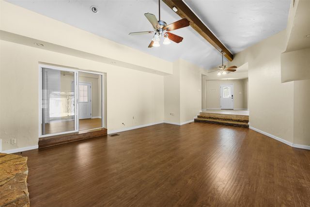 3315 Curry Road, Arlington, TX 76001