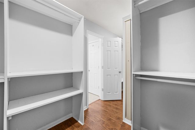 3315 Curry Road, Arlington, TX 76001