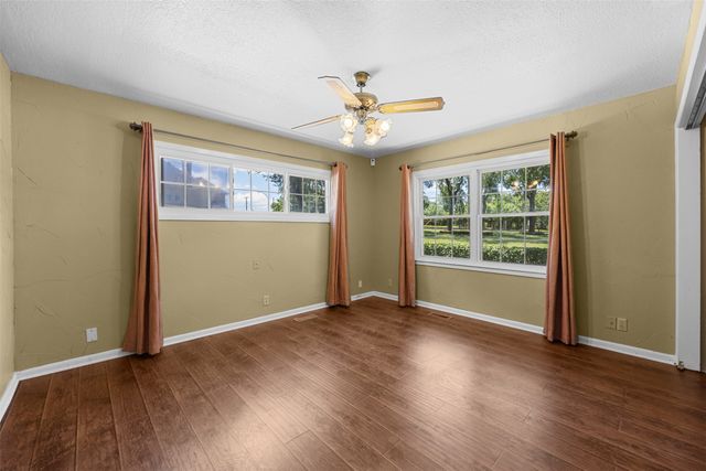 3315 Curry Road, Arlington, TX 76001