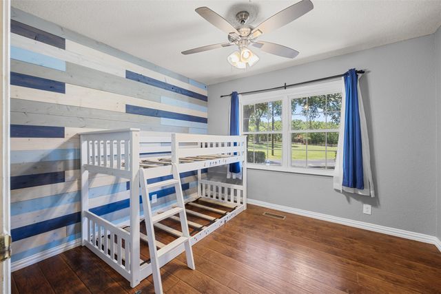 3315 Curry Road, Arlington, TX 76001