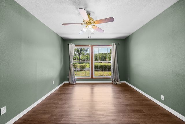 3315 Curry Road, Arlington, TX 76001