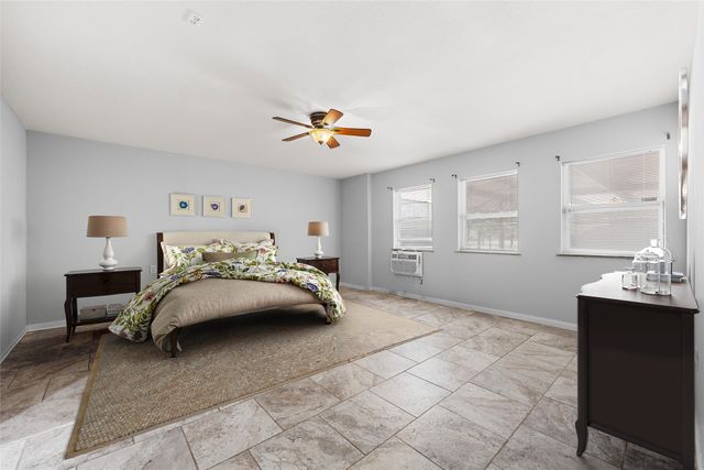 3315 Curry Road, Arlington, TX 76001