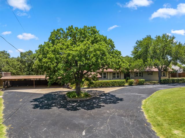 3315 Curry Road, Arlington, TX 76001