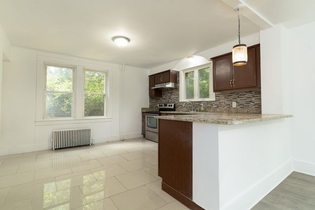 1194 Thorndike St, Palmer, MA 01069