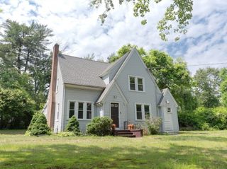 1194 Thorndike St, Palmer, MA 01069