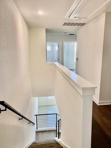 1924 Bunche RD A, Austin, TX 78721