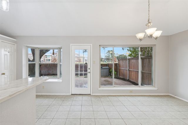 356 Arbor Court, Euless, TX 76039