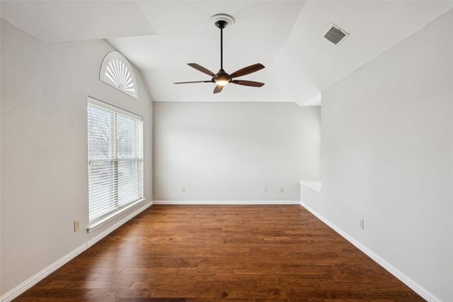 356 Arbor Court, Euless, TX 76039