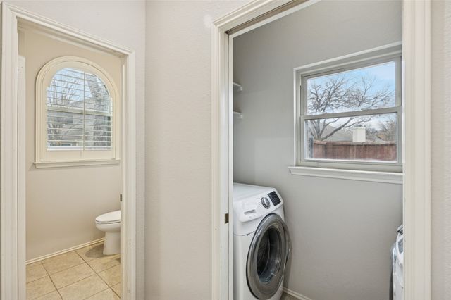 356 Arbor Court, Euless, TX 76039