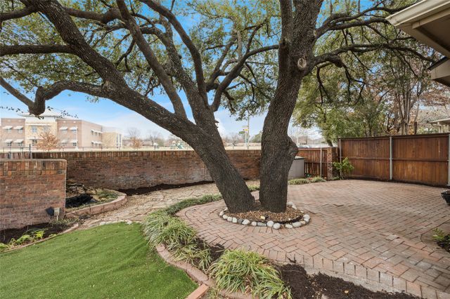 356 Arbor Court, Euless, TX 76039