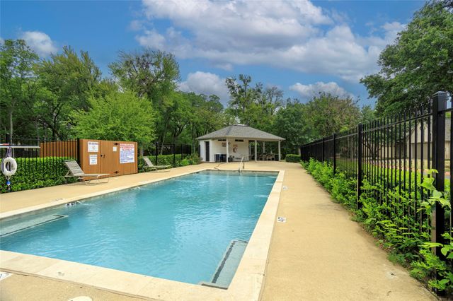 356 Arbor Court, Euless, TX 76039