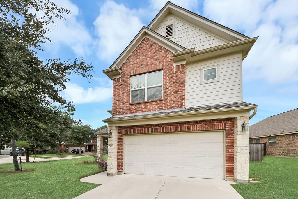 5003 Forest Moss Court, Houston, TX 77084