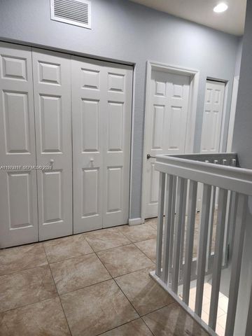 17005 SW 96th St main, Miami, FL 33196