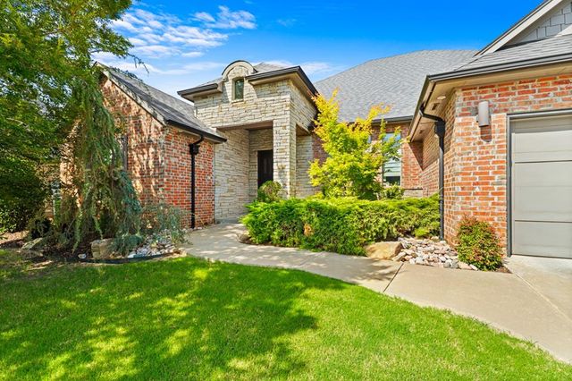 15309 Kestral Way, Edmond, OK 73013