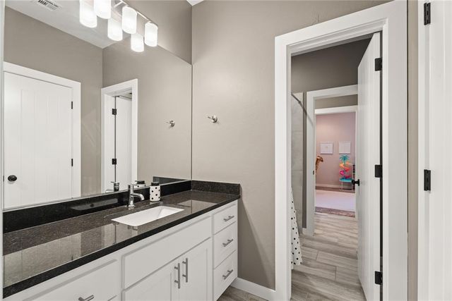 15309 Kestral Way, Edmond, OK 73013