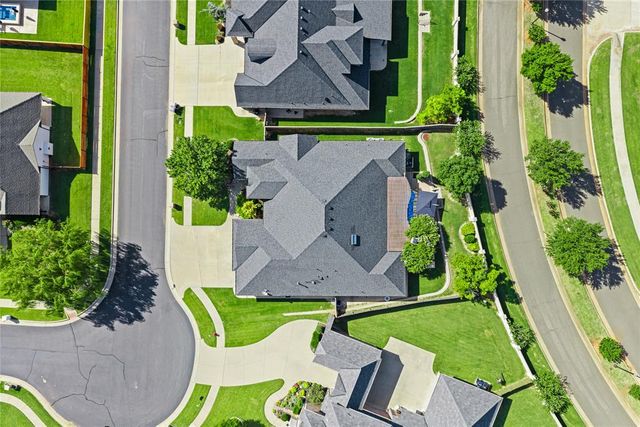 15309 Kestral Way, Edmond, OK 73013
