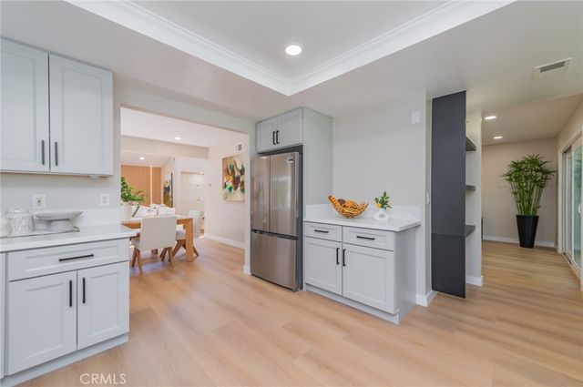 15 Rippling Stream, Irvine, CA 92603