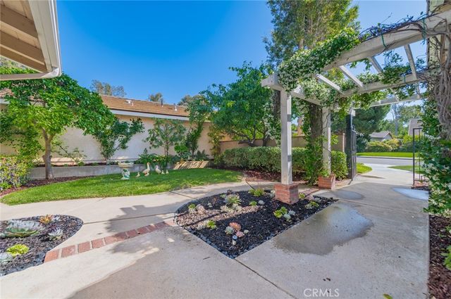 15 Rippling Stream, Irvine, CA 92603