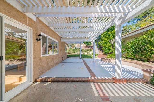 15 Rippling Stream, Irvine, CA 92603