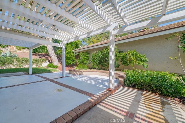 15 Rippling Stream, Irvine, CA 92603