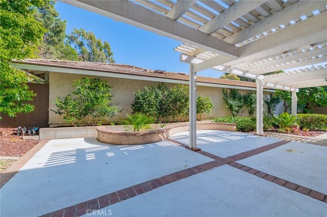 15 Rippling Stream, Irvine, CA 92603