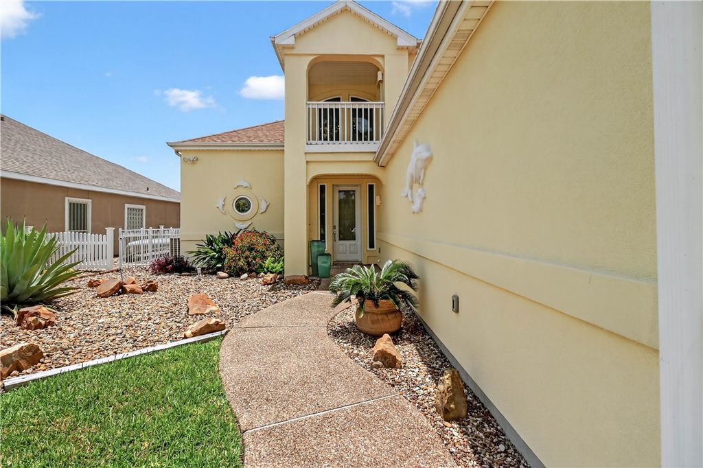 973 Pompano Dr, Aransas Pass, TX 78336 — photo 3
