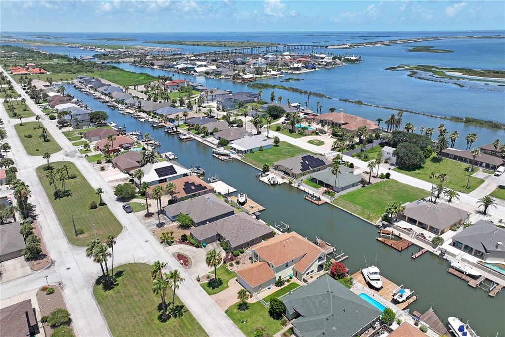 973 Pompano Dr, Aransas Pass, TX 78336 — photo 5