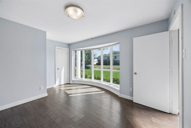 2623 Heatherwood Drive, Dallas, TX 75228