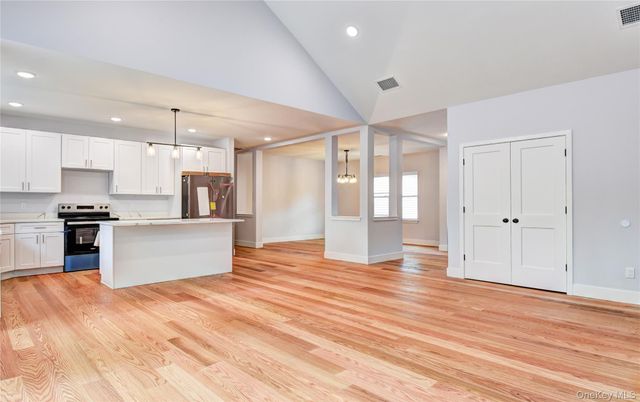 6 Black Gum Court, Newburgh, NY 12550