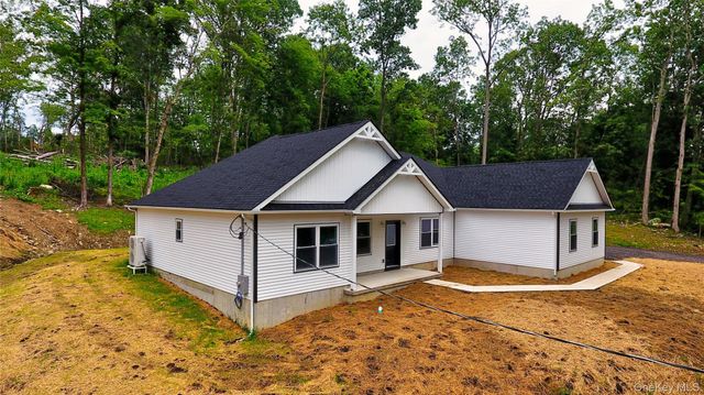 6 Black Gum Court, Newburgh, NY 12550