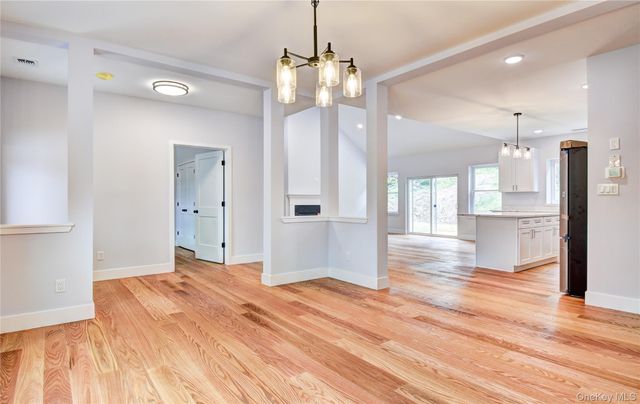 6 Black Gum Court, Newburgh, NY 12550