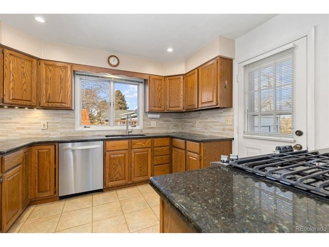 2318 Sunset Ln, Greeley, CO 80634