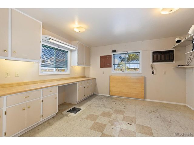 2318 Sunset Ln, Greeley, CO 80634