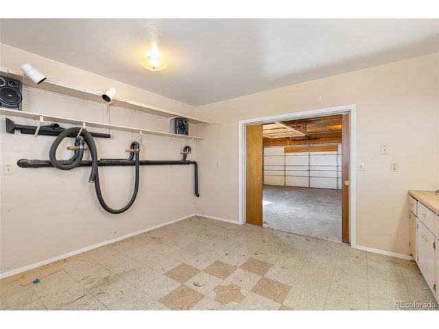 2318 Sunset Ln, Greeley, CO 80634