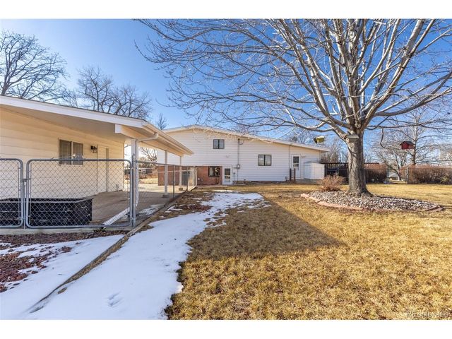 2318 Sunset Ln, Greeley, CO 80634