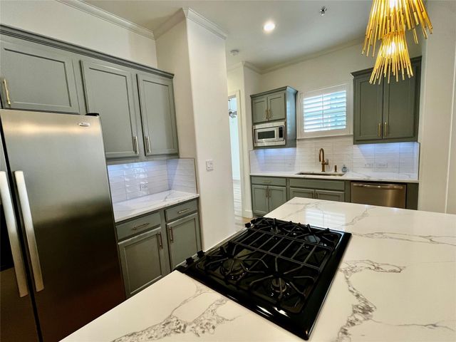 5808 McCommas Boulevard A105, Dallas, TX 75206