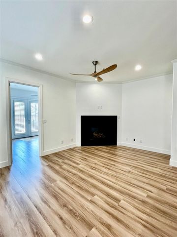 5808 McCommas Boulevard A105, Dallas, TX 75206
