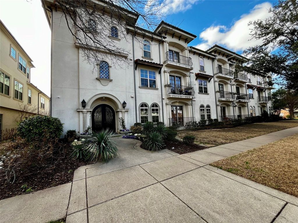 5808 McCommas Boulevard A105, Dallas, TX 75206