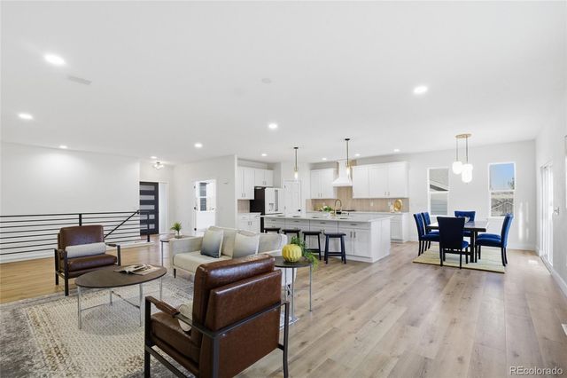 23464 E Heritage Parkway, Aurora, CO 80016