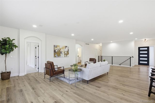 23464 E Heritage Parkway, Aurora, CO 80016