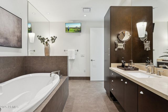 15215 N KIERLAND Boulevard 633, Scottsdale, AZ 85254