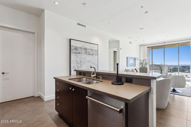 15215 N KIERLAND Boulevard 633, Scottsdale, AZ 85254