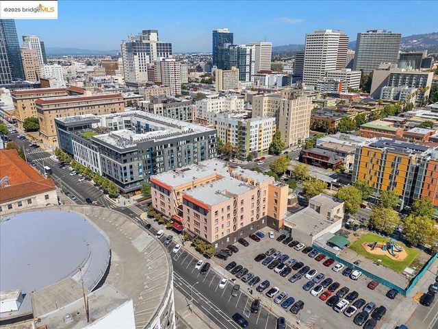 184 13th St, Oakland, CA 94612