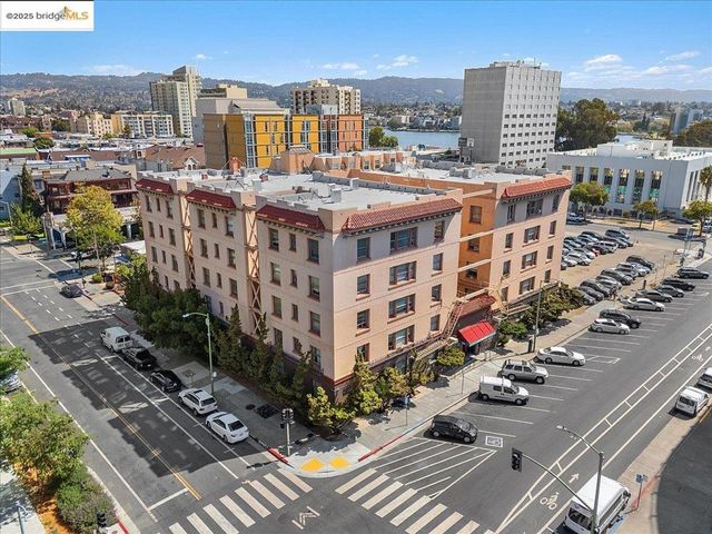 184 13th St, Oakland, CA 94612