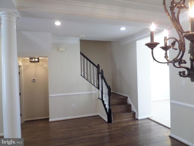 2254 JOURNET DR, Dunn Loring, VA 22027