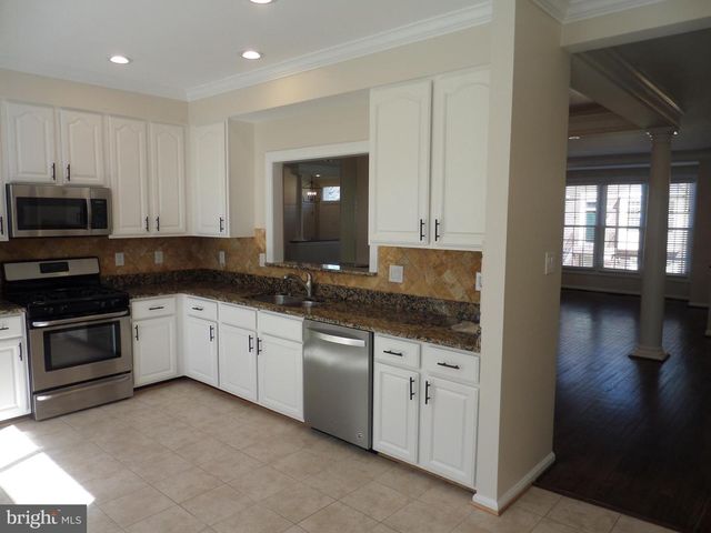 2254 JOURNET DR, Dunn Loring, VA 22027