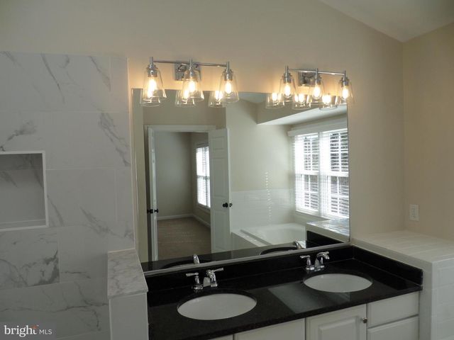 2254 JOURNET DR, Dunn Loring, VA 22027