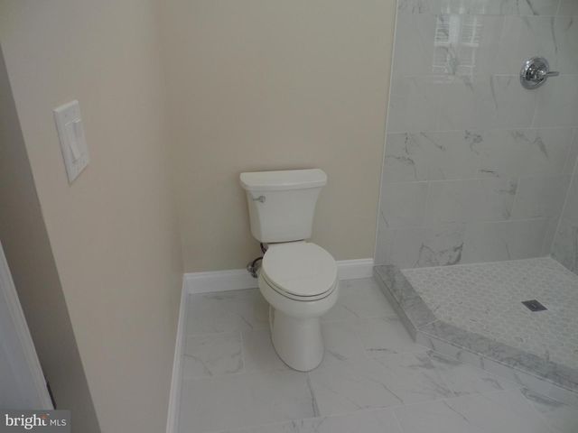 2254 JOURNET DR, Dunn Loring, VA 22027